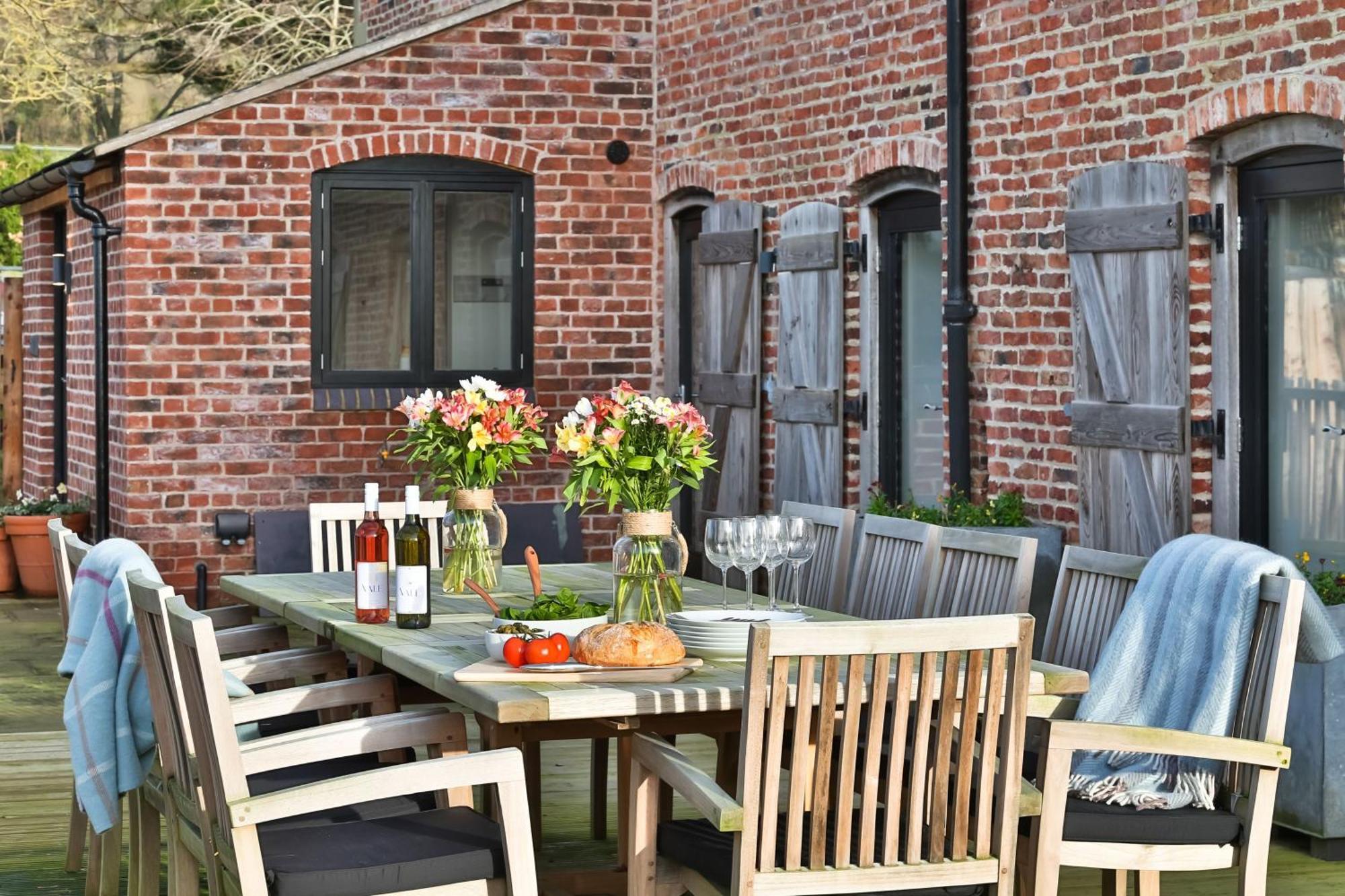 The Barn At Plas Ashpool Sleeps 8 Llandyrnog エクステリア 写真